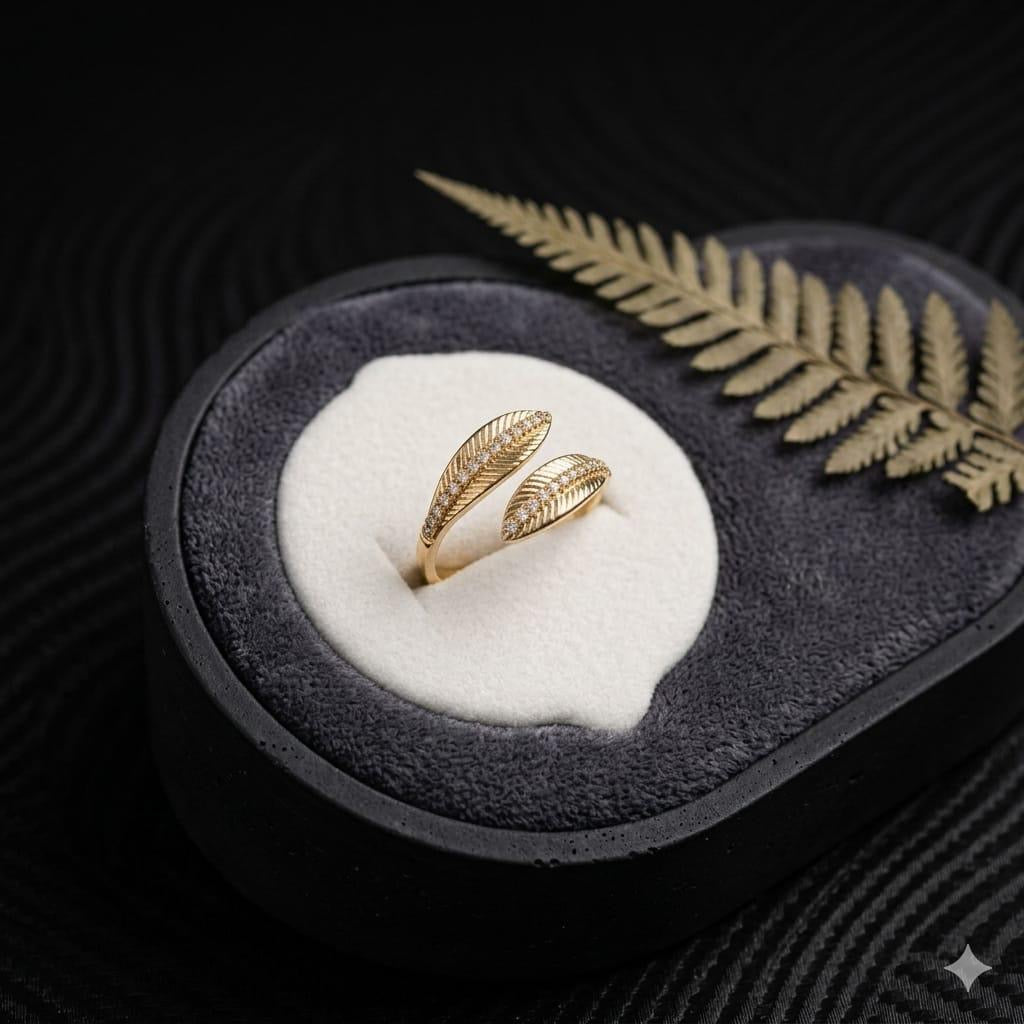 FERN WHISPER RING