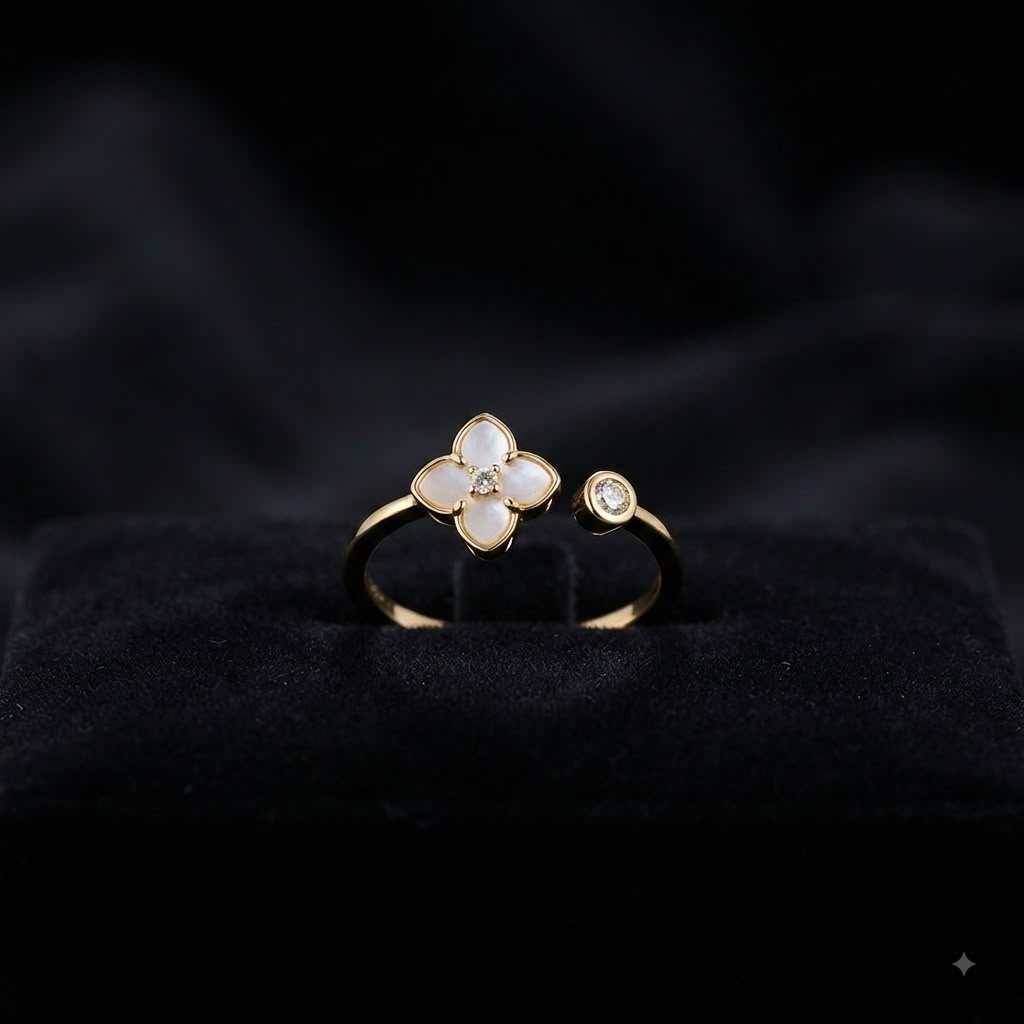 Floral motif ring