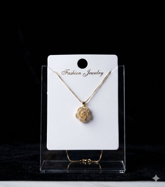 BLOOMING ROSE NECKLACE