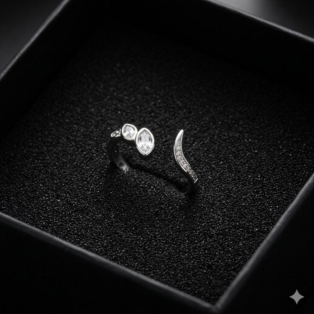 OBSIDIAN BLOOM RING