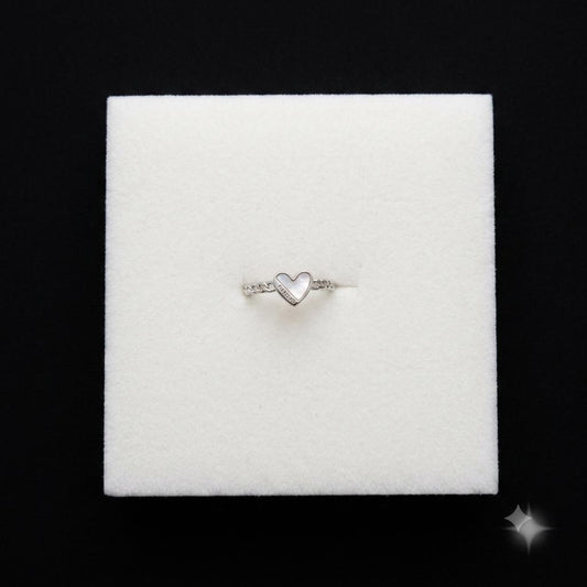 WHISPERING HEART RING