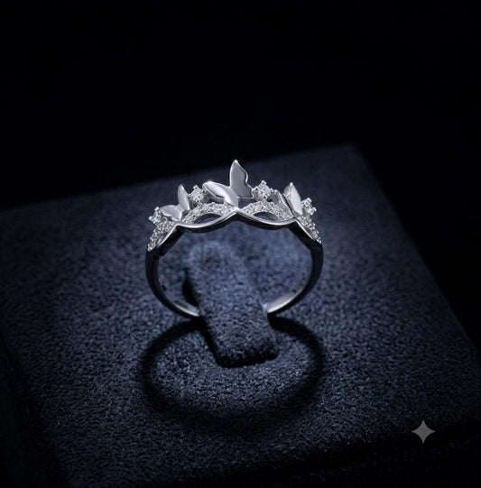 GOSAMMER CROWN RING