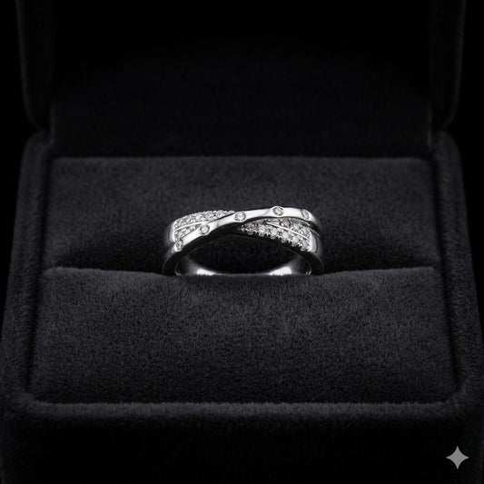 NOIR INTERTWINE RING