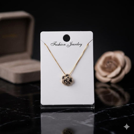 LA VI EN ROSE BLACK NECKLACE