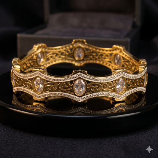 Lucrezia Bangle