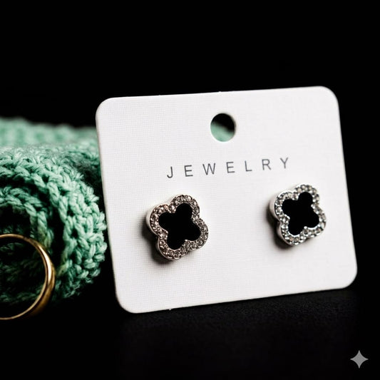 CLOVER STUD