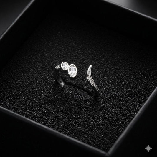 OBSIDIAN BLOOM RING