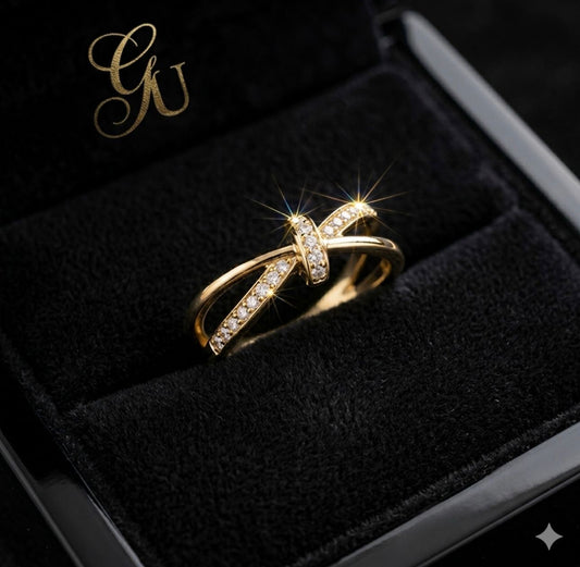 LUMINA KNOT RING